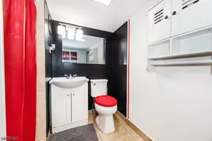 47 Ampere Pkwy, East Orange, NJ 07017 - Photo 21