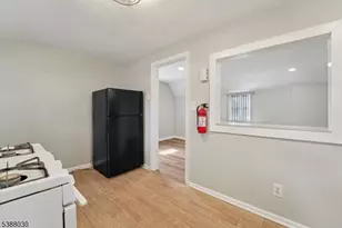 2-33 31st St, Fair Lawn, NJ 07410 - Photo 9