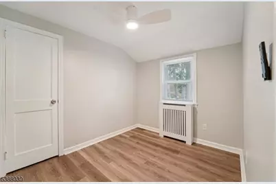 2-33 31st St, Fair Lawn, NJ 07410 - Photo 17