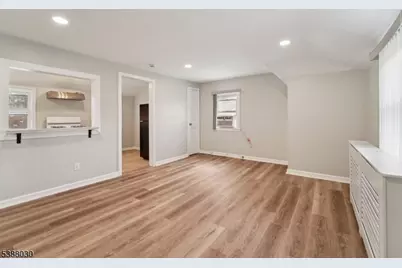 2-33 31st St, Fair Lawn, NJ 07410 - Photo 3