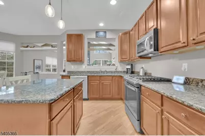 15 Dorset Dr, Mount Olive, NJ 07840 - Photo 13