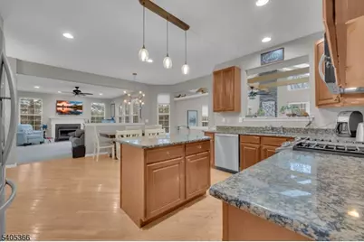 15 Dorset Dr, Mount Olive, NJ 07840 - Photo 11