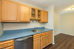 119 Woods Edge Dr, Roxbury Township, NJ 07876 - Photo 7