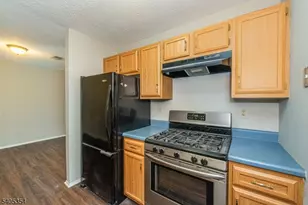 119 Woods Edge Dr, Roxbury Township, NJ 07876 - Photo 5