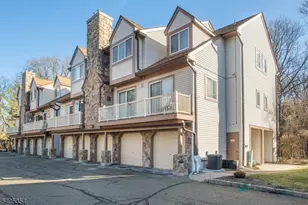 119 Woods Edge Dr, Roxbury Township, NJ 07876 - Photo 1