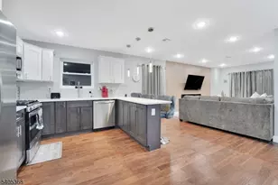 225 S 9th St, Newark, NJ 07103 - Photo 21