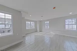 71 Lindsley Ave, Newark, NJ 07106 - Photo 35