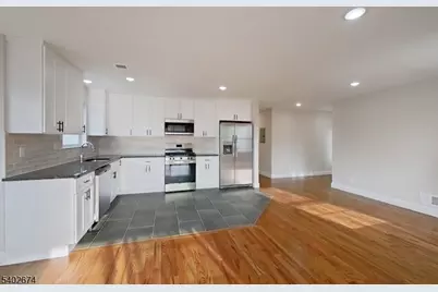 71 Lindsley Ave, Newark, NJ 07106 - Photo 17