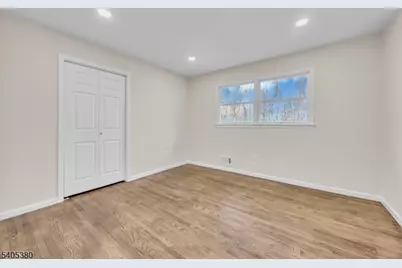 127 Stockton Ave, Franklin Township, NJ 08540 - Photo 19