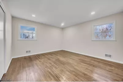 127 Stockton Ave, Franklin Township, NJ 08540 - Photo 17