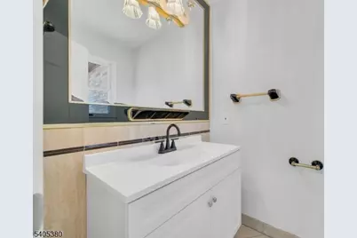 127 Stockton Ave, Franklin Township, NJ 08540 - Photo 7