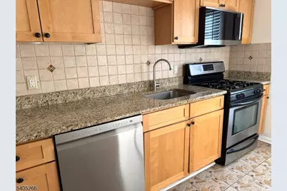 390 Morris Ave #35, Summit, NJ 07901 - Photo 3