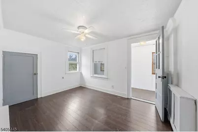 1133 Goffle Rd, Hawthorne, NJ 07506 - Photo 11