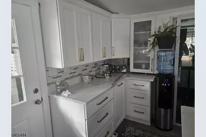 1 Notch Rd, Little Falls Township, NJ 07424 - Photo 17