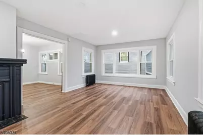 288 William St, East Orange, NJ 07017 - Photo 3