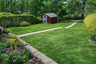 32 Millburn Rd, Jefferson Township, NJ 07849 - Photo 11