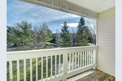 30 Pasture Ct, Roxbury Township, NJ 07852 - Photo 3