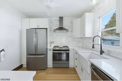 32 Dodd St, Montclair, NJ 07042 - Photo 15