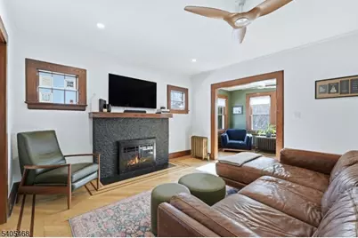 32 Dodd St, Montclair, NJ 07042 - Photo 5