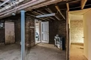 454 N 11th St, Newark, NJ 07107 - Photo 9