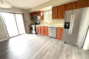237 Kingsberry Dr, Franklin Township, NJ 08873 - Photo 9