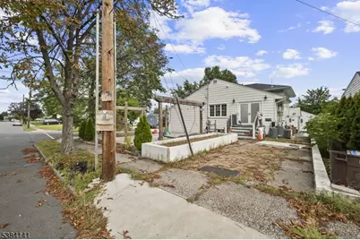 231 Starmond Ave, Clifton, NJ 07013 - Photo 29