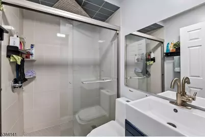 231 Starmond Ave, Clifton, NJ 07013 - Photo 23