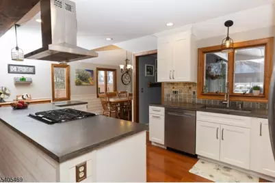 1212 Lakeside Dr, Vernon, NJ 07422 - Photo 11