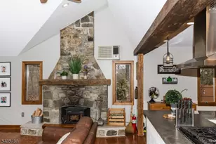 1212 Lakeside Dr, Vernon, NJ 07422 - Photo 9