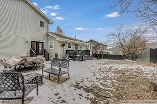 7 Jackson Ave, Vernon, NJ 07462 - Photo 17