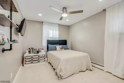 7 Jackson Ave, Vernon, NJ 07462 - Photo 9