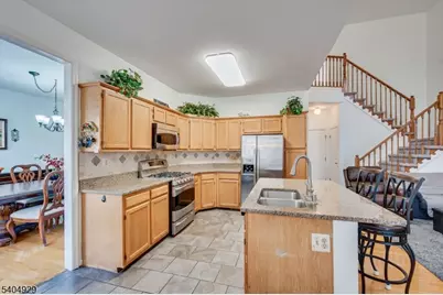 62 Magellan Way, Franklin Township, NJ 08823 - Photo 11