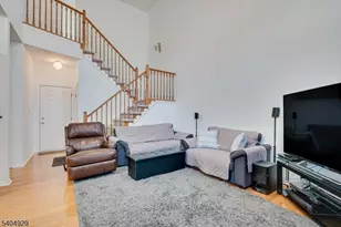 62 Magellan Way, Franklin Township, NJ 08823 - Photo 17