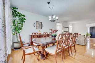 62 Magellan Way, Franklin Township, NJ 08823 - Photo 9