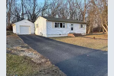 4 Spruce Dr, Green Township, NJ 07821 - Photo 1