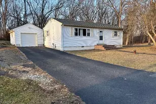 4 Spruce Dr, Green Township, NJ 07821 - Photo 1