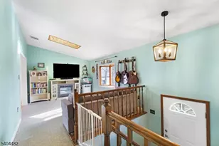 4 Bantry Ct, Vernon, NJ 07422 - Photo 3