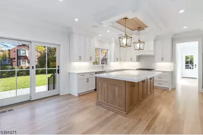 2 Whitman Dr, Chatham Township, NJ 07928 - Photo 5