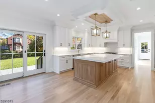 2 Whitman Dr, Chatham Township, NJ 07928 - Photo 5