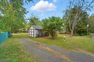 225 Irvington Ave, Franklin Township, NJ 08873 - Photo 3