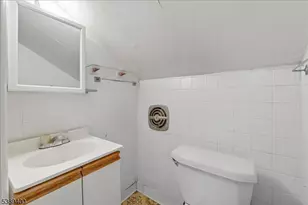 225 Irvington Ave, Franklin Township, NJ 08873 - Photo 23