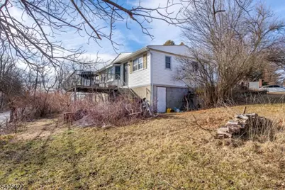 6 Mulberry St, Hamburg, NJ 07419 - Photo 23