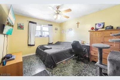 19 Vivian Ave, Emerson, NJ 07630 - Photo 17