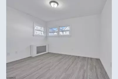 18 John St, Carteret, NJ 07008 - Photo 13