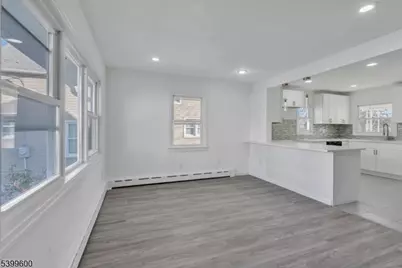 18 John St, Carteret, NJ 07008 - Photo 9