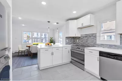 18 John St, Carteret, NJ 07008 - Photo 29