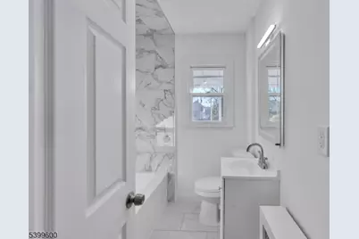 18 John St, Carteret, NJ 07008 - Photo 7