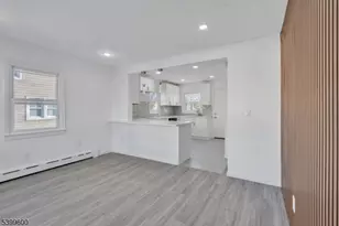 18 John St, Carteret, NJ 07008 - Photo 17