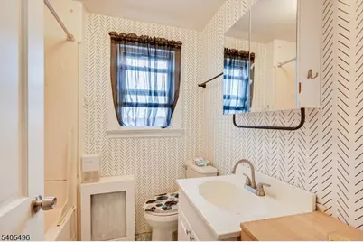 123 Harrison St, Bloomfield, NJ 07003 - Photo 31