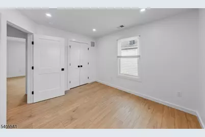 80 Anderson St, Raritan, NJ 08869 - Photo 23